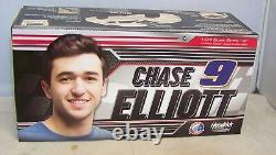 124 Action 2018 #9 Mountain Dew Baja Blast Camaro Chase Elliott 1/745 Nib