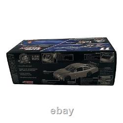 124 Scale Denny Hamlin #11 FedEx Express Raced Version Diecast Vehicle 2008