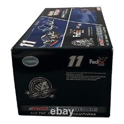 124 Scale Denny Hamlin #11 FedEx Express Raced Version Diecast Vehicle 2008
