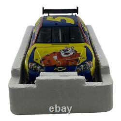 124 Scale Kyle Busch #5 Kellogg's Diecast Vehicle Drivers Select 2007 Action