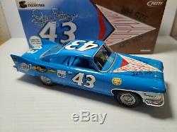 1960 Richard Petty #43 Plymouth Fury 124 NASCAR Toolbox Treasures Die-Cast MIB