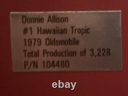 1979 Donnie Allison #1 Hawaiian Tropic Oldsmobile Autographed 124 Action MIB