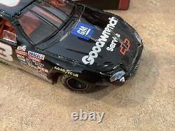 1997 Dale Earnhardt #3 CRASH CAR Monte Carlo RCR Museum Set 1/32