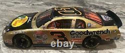 1998 Limited Edition DALE EARNHARDT Action Platinum Series 118 scale