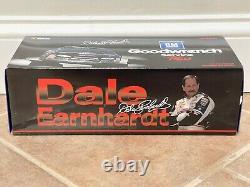 1999 Dale Earnhardt Goodwrench Service Plus Monte Carlo NASCAR Action 1/18