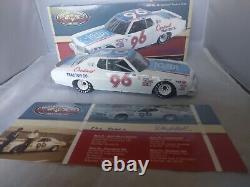 1/24 #96 1978 Ford Torino Dale Earnhardt Cardinal tractor Lionel