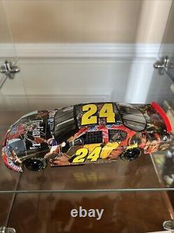 1/24 Jeff Gordon #24 Dupont AUTOGRAPHED