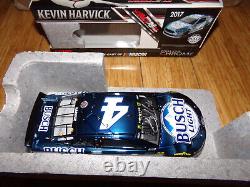 1/24 Kevin Harvick #4 Busch Light Color Chrome Autographed 2017 Action Nascar