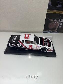 2000 Action 1/24 DAVEY ALLISON 1985 #1 Lancaster Chewing Tobacco Monte Carlo Car