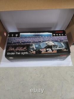 2000 Dale Earnhardt #3 Goodwrench Under The Lights Bank withkey 1/24