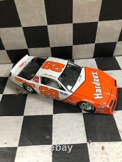 2001 Alan Kulwicki #28 HARDEE'S 1984 Firebird Xtreme 124th Scale Diecast 1/4752