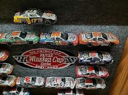 2003 ACTION Winston Cup 164 Victory Lap NASCAR DIE-CAST & Oak Display Case