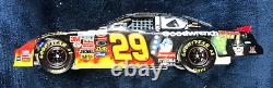 2004 Kevin Harvick #29 KISS/Goodwrench Car NASCAR Action Diecast Car 124 Scale