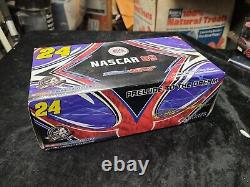 2008 1/24 JEFF GORDON #24 EA Sports ADC Nascar 09 Dirt Car Prelude Die-Cast NIB
