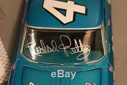 2008 Richard Petty'64 STP Belvedere Daytona Win 1/24 Action Diecast Autographed