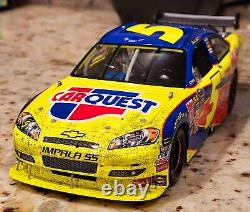 2009 #5 Mark Martin CARQUEST Chevy Impala SS Chicagoland Raced Win 124 Diecast