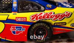 2009 #5 Mark Martin CARQUEST Chevy Impala SS Chicagoland Raced Win 124 Diecast