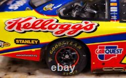 2009 #5 Mark Martin CARQUEST Chevy Impala SS Chicagoland Raced Win 124 Diecast
