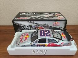 2009 #82 Scott Speed Red Bull Racing COT 1/24 Action NASCAR Diecast
