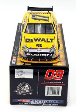 2009 Action Matt Kenseth Daytona 500 Win Raced Version Ford Fusion Dewalt 124