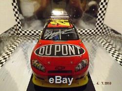 2009 Jeff Gordon Action Autographed Dupont Gatorade Dual Raced Win 124