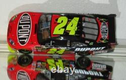 2010 JEFF GORDON #24 DUPONT AUTOGRAPHED CAR#6443/6884 WithCOA AWESOME RARE CAR