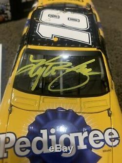 2010 Kyle Busch Pedigree 1/24 Action NASCAR Diecast Autographed