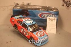 2012 Aric Almirola STP 1/24 Action NASCAR Diecast Car Duel Autographed With King