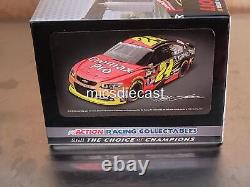 2013 Jeff Gordon #24 Dupont Cromax Pro Action Diecast 124 HSM NIB