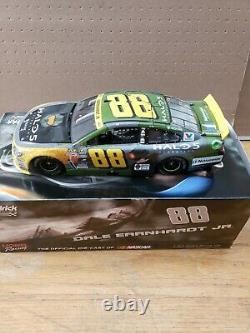 2015 Dale Earnhardt Jr #88 Halo 5 Xbox 1/24th Nascar Diecast