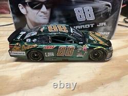 2015 Dale Earnhardt Jr #88 Mountain Dew DewShine Liquid Color 124 NASCAR Action