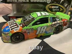 2015 Kyle Busch Autographed #18 M&Ms Crispy Sonoma Raced Win 1/24