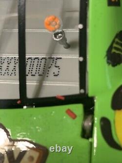 2015 Kyle Busch Autographed #18 M&Ms Crispy Sonoma Raced Win 1/24