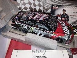 2017 Kurt Busch AUTOGRAPHED Daytona 500 Win NASCAR Diecast 124 NEW #162/ 2,141