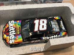 2017 Kyle Busch #18 SKITTLES SWEET HEAT Toyota Camry 1/24 Action