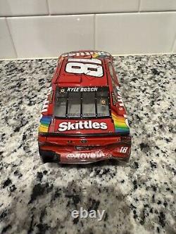 2019 #18 Kyle Busch Skittles Spring Bristol Win 1/24 NASCAR Diecast W Trophy