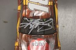 2019 Kyle Busch M&M's Bar 1/24 Action NASCAR Diecast Autographed Free Shipping