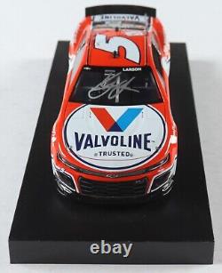 2021 Kyle Larson Valvoline 1/24 Action NASCAR Diecast Autographed Hendrick