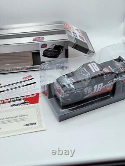 2021 Signed #18 Chandler Smith Safelite Truck 1/24 Action NASCAR Diecast