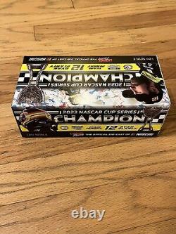 2023 Ryan Blaney #12 Menards Dutch Boy Phoenix Raced Version NASCAR 1/24 Diecast