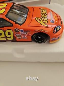 2 Action 124 2006 #29 Kevin Harvick Reese's Caramel Cups Monte Carlo