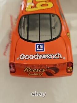 2 Action 124 2006 #29 Kevin Harvick Reese's Caramel Cups Monte Carlo