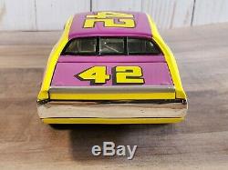 Action 1974 Dodge Charger Marty Robbins #42 NASCAR 124 Scale Diecast Stock Car