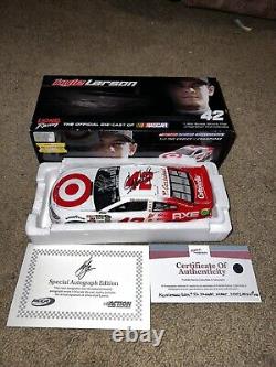 Action 2014 124 Dual Autograph #42 Target Night Of Kyle Larson & Chip Ganassi