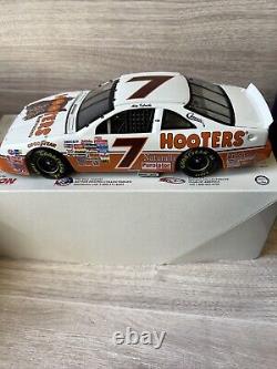 Action Alan Kulwicki #7 Historical Series Hooters 1993 Thunderbird