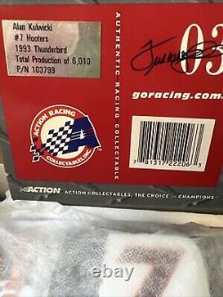 Action Alan Kulwicki #7 Historical Series Hooters 1993 Thunderbird