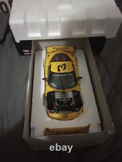 Action Dale Earnhardt C5-R Corvette Racing 2001 118 Diecast Metal Yellow NASCAR