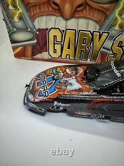 Action Diecast Funny Car Gary Scelzi 2004 Stratus Oakley Racing Ltd Edition 124