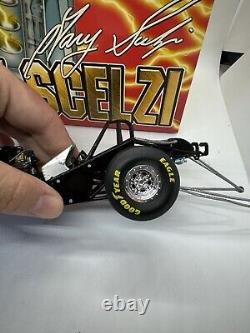 Action Diecast Funny Car Gary Scelzi 2004 Stratus Oakley Racing Ltd Edition 124