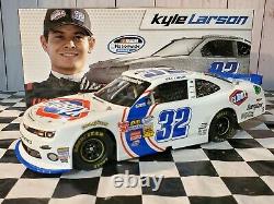 Action Kyle Larson 2013 Chevy Camaro #32 Clorox 124 Scale NASCAR Stock Race Car